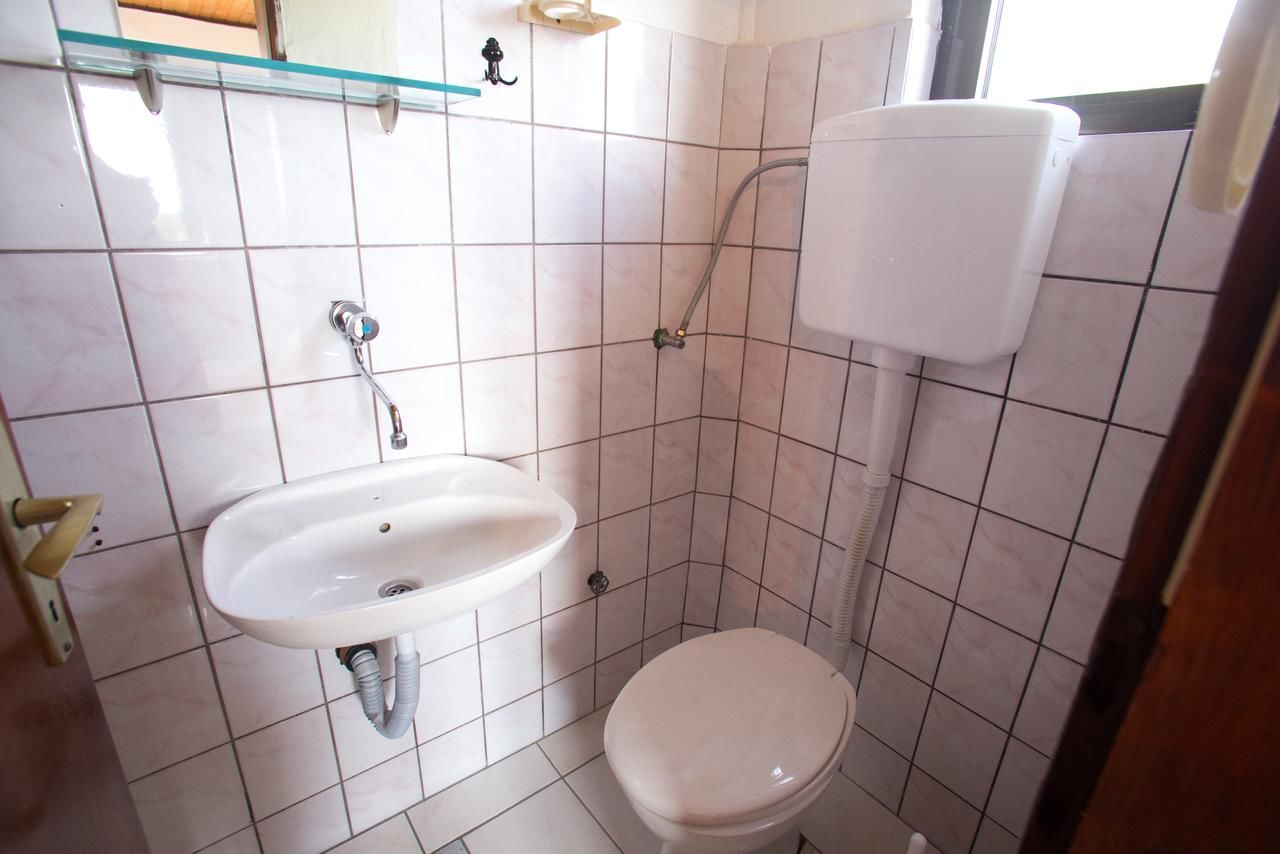 Отели типа «постель и завтрак» Sumice Inn Петровац